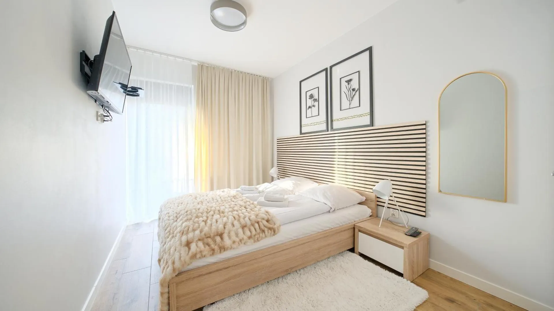 Apartment Apartamenty Sun & Snow Kolo Brzegu Kolo Spa Kolobrzeg